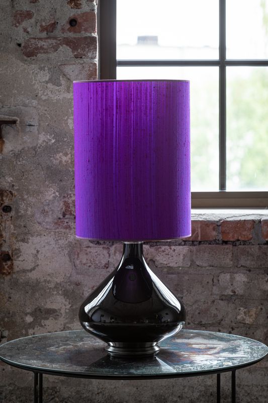 Flavia negra, Seda Morada, H 70cm